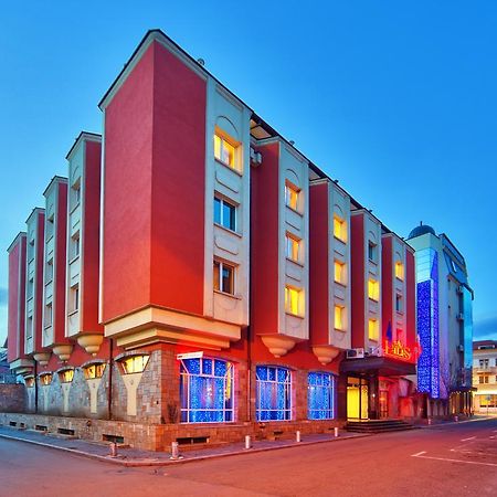 Hotel Palas Kazanlak Kültér fotó